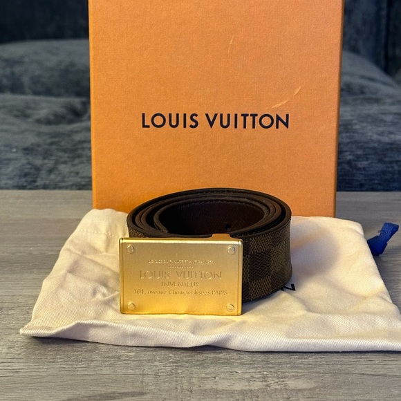 LV Belt - Picture 1 of 3